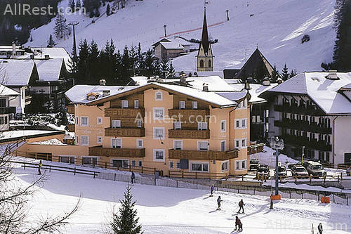 Hotel Serena 1